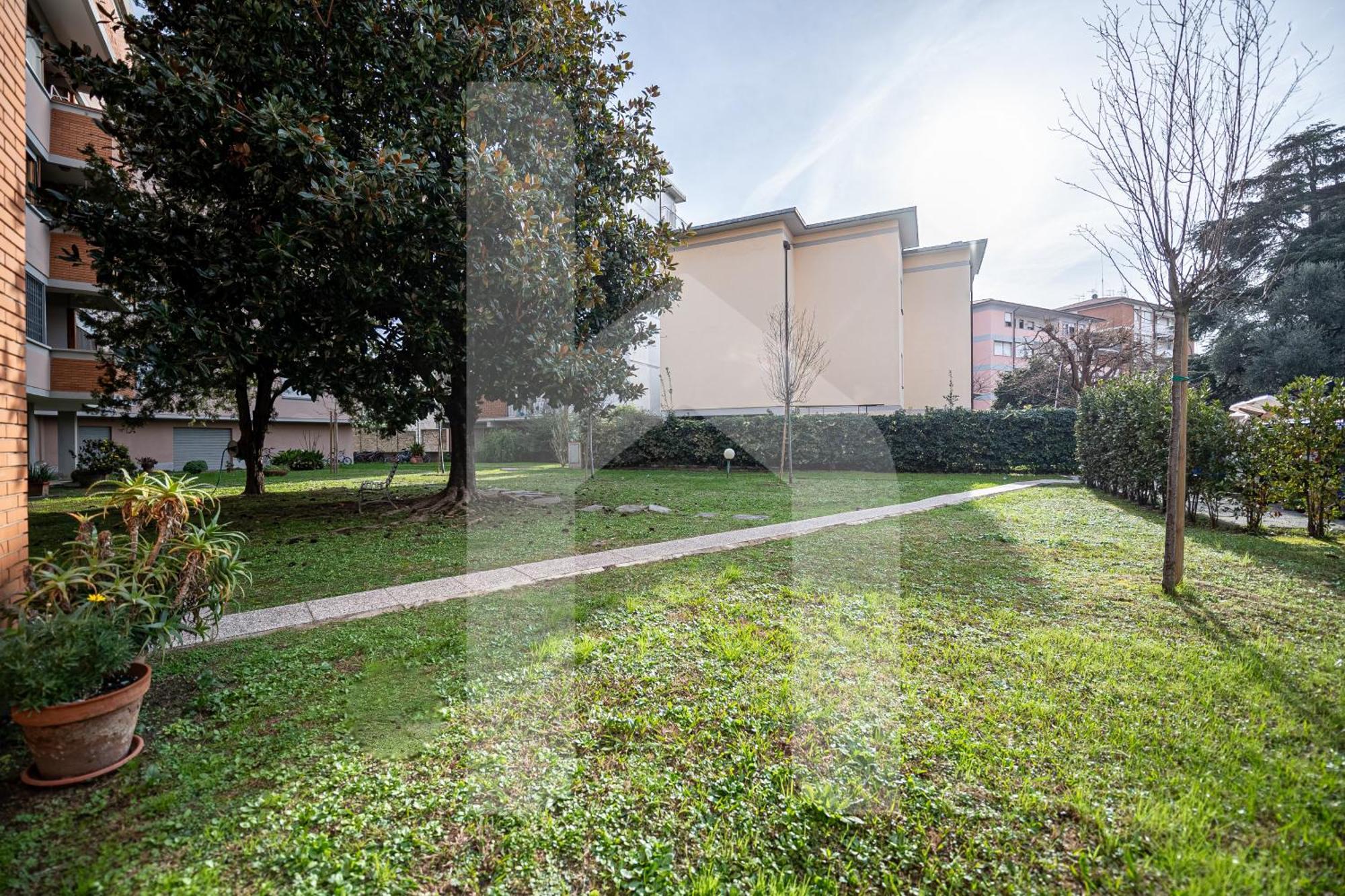 Homiday - Pisa - Elegant Apartment- 3 Camere 2 Bagni Εξωτερικό φωτογραφία
